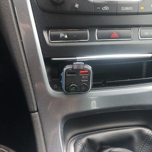 Bluetooth FM Transmitter & Charger 20w - For the car - Car charger, Aluminum + Plastic material, wireless audio upgrade