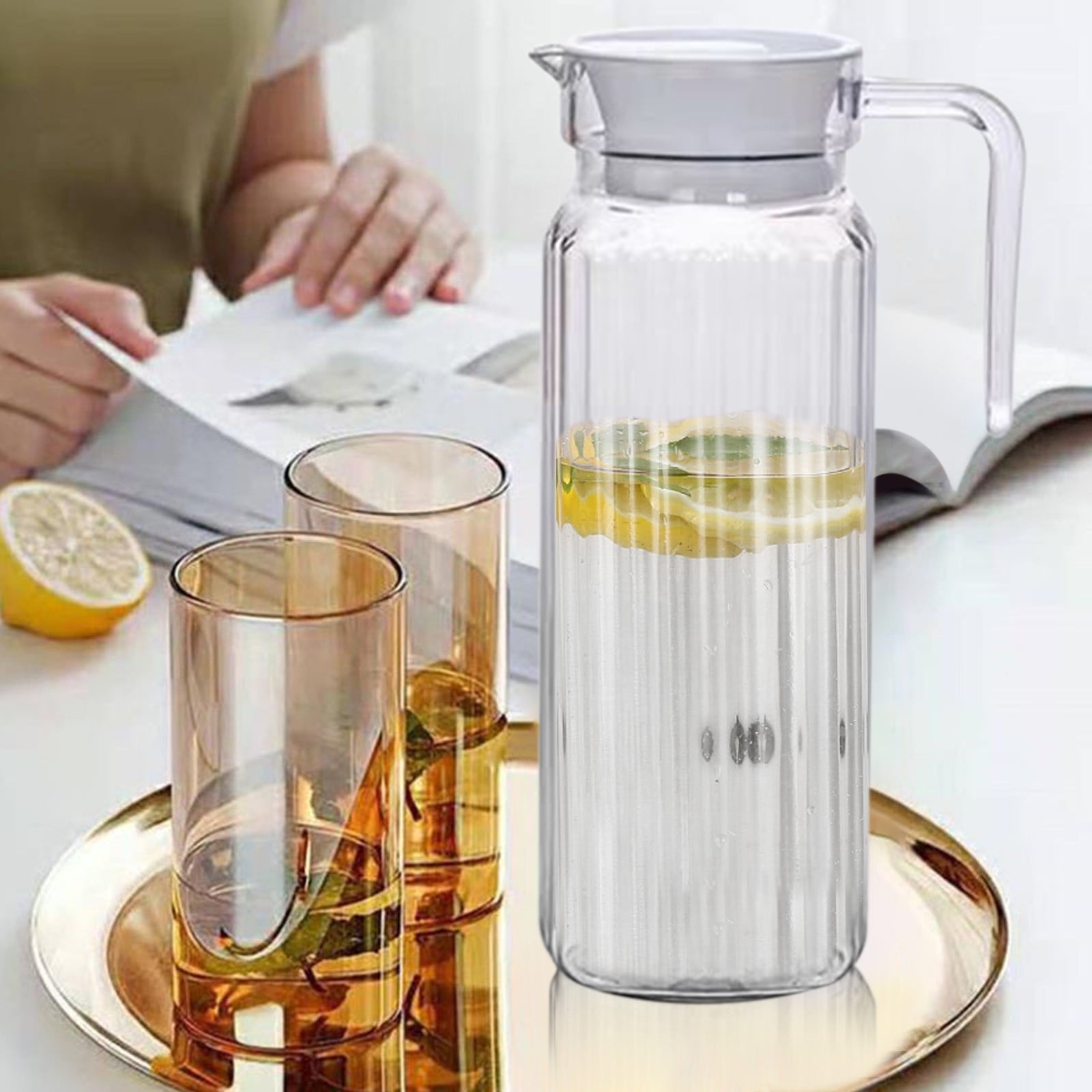 Water Pitcher with Lid, 2 L Plastic Pitcher for Tea & Juice Water, Hot/Cold Water Jug, Tea Pitcher, Juice Pitcher, 13.5 x 7.2 x 4.7 Inch Z-3-Clear