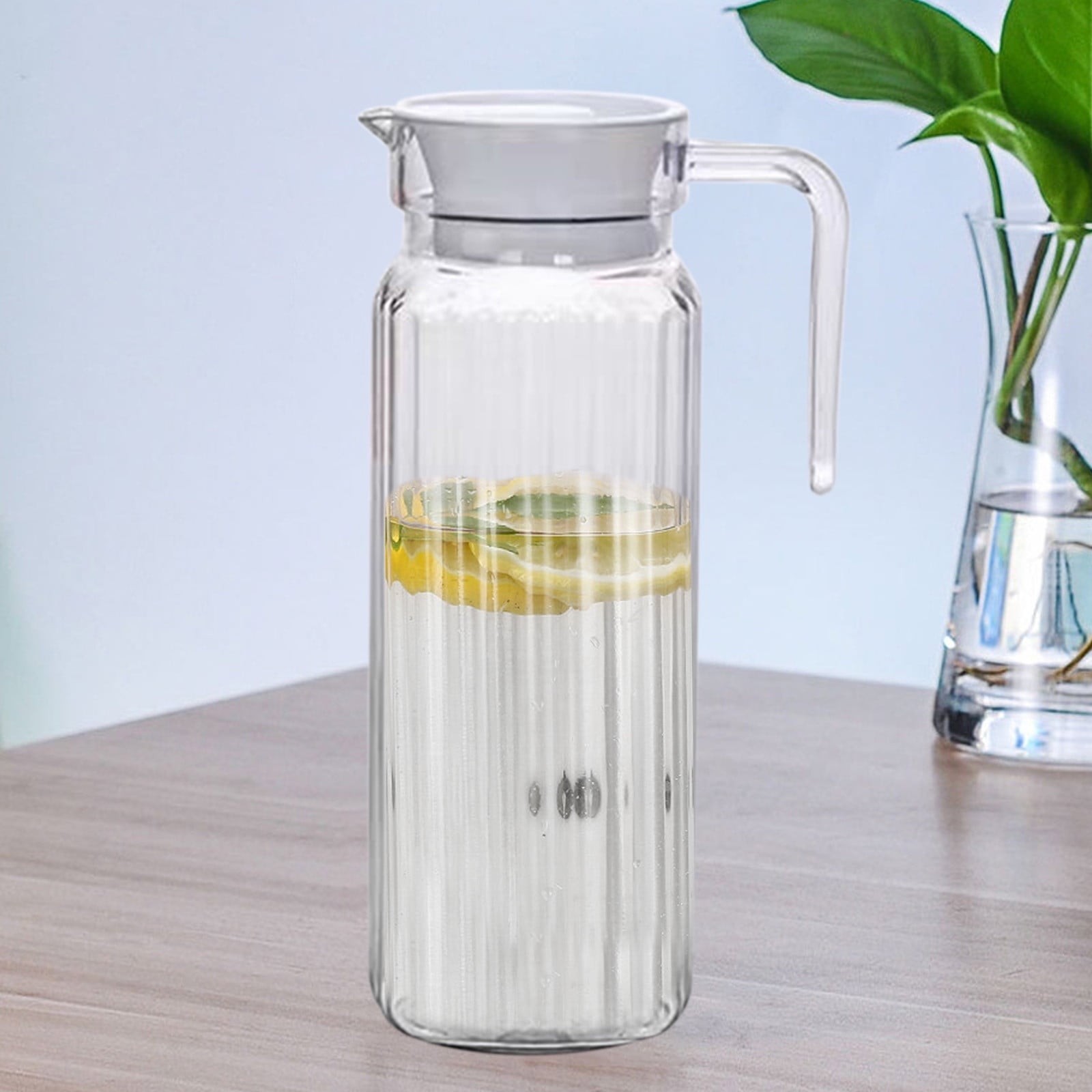 Water Pitcher with Lid, 2 L Plastic Pitcher for Tea & Juice Water, Hot/Cold Water Jug, Tea Pitcher, Juice Pitcher, 13.5 x 7.2 x 4.7 Inch Z-3-Clear
