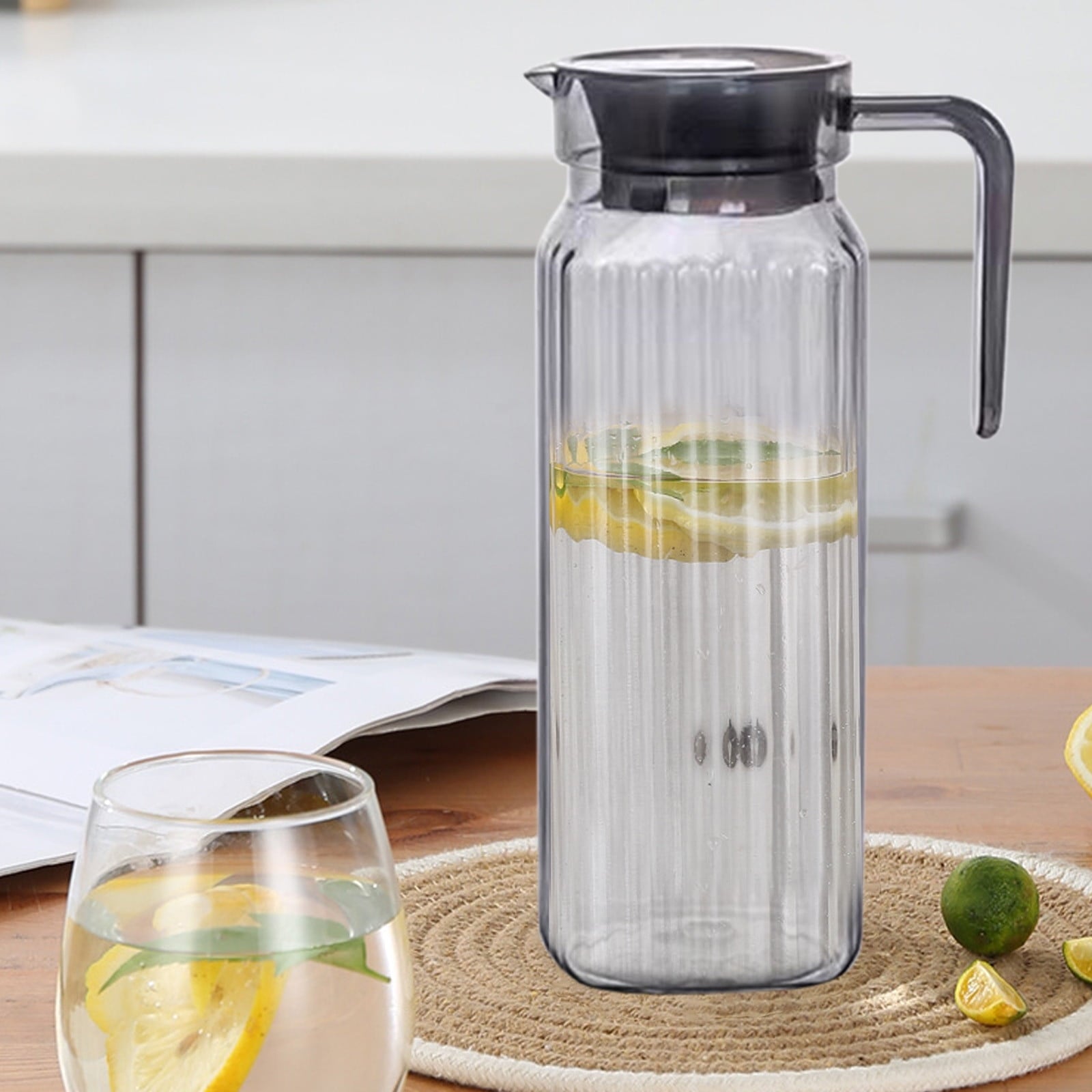 Water Pitcher with Lid, 2 L Plastic Pitcher for Tea & Juice Water, Hot/Cold Water Jug, Tea Pitcher, Juice Pitcher, 13.5 x 7.2 x 4.7 Inch Z-3-Gray