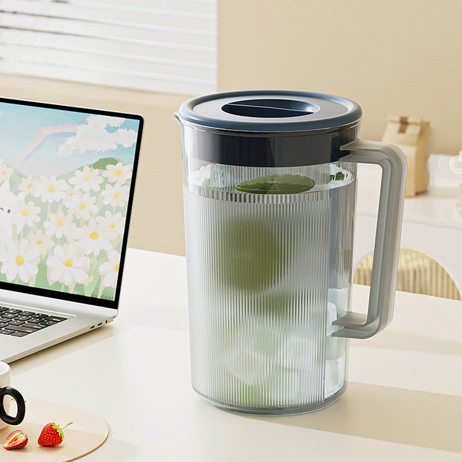Water Pitcher with Lid, 2 L Plastic Pitcher for Tea & Juice Water, Hot/Cold Water Jug, Tea Pitcher, Juice Pitcher, 13.5 x 7.2 x 4.7 Inch Z-7-Blue