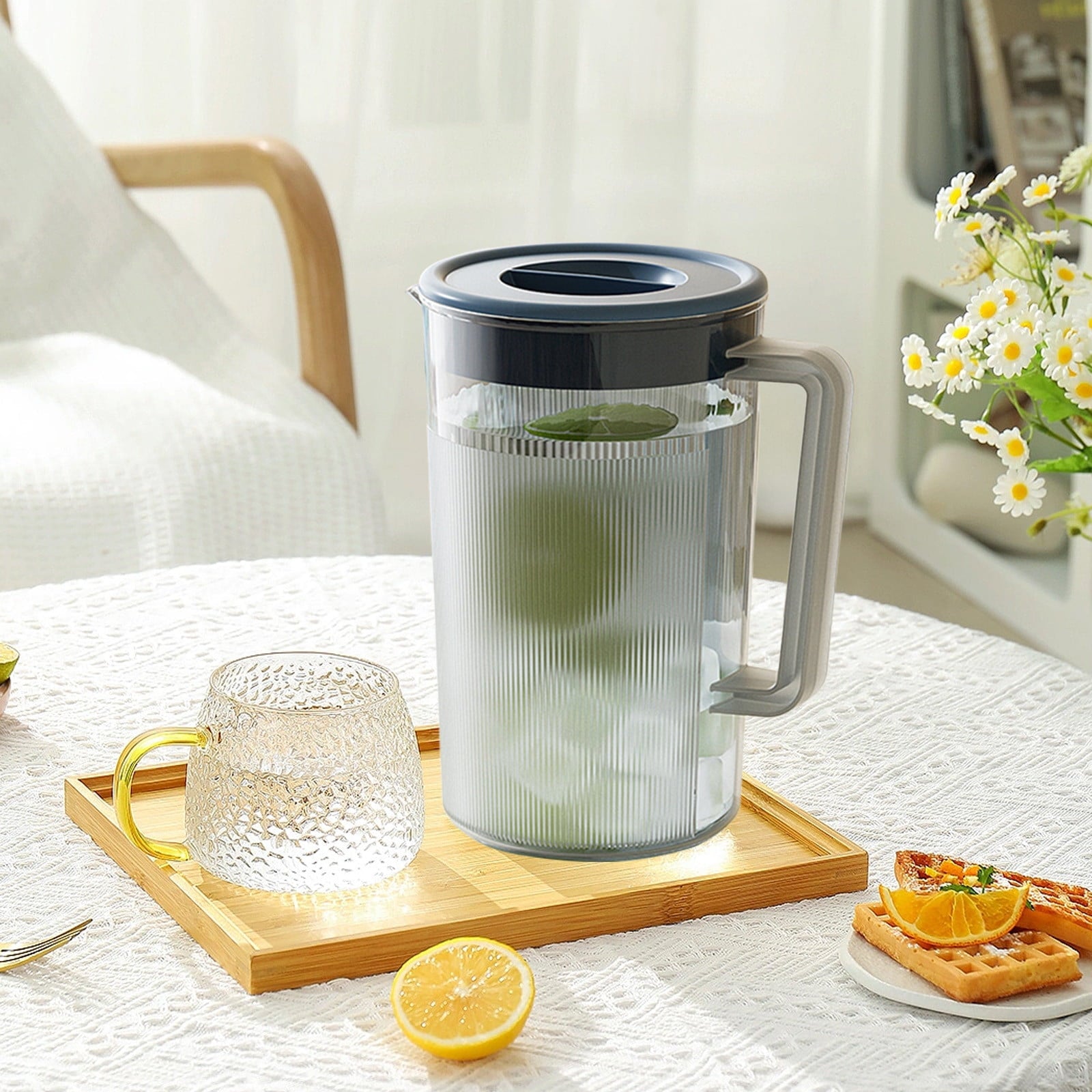 Water Pitcher with Lid, 2 L Plastic Pitcher for Tea & Juice Water, Hot/Cold Water Jug, Tea Pitcher, Juice Pitcher, 13.5 x 7.2 x 4.7 Inch Z-7-Blue