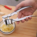 Stainless Steel Garlic Press Rocker, Garlic Mincer With Studs, Heavy Duty Garlic Chopper, Effective Garlic Peeler, Easy to Clean Kitchen Gadget for Minced Garlic, Dishwasher Safe 【Best Seller】C