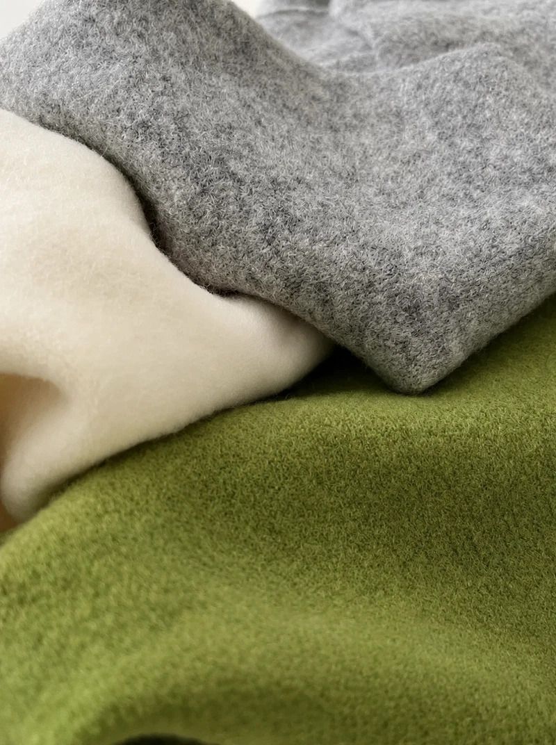 2pcs Fashion Warm Triangle Scarf - Green, 35×105cm