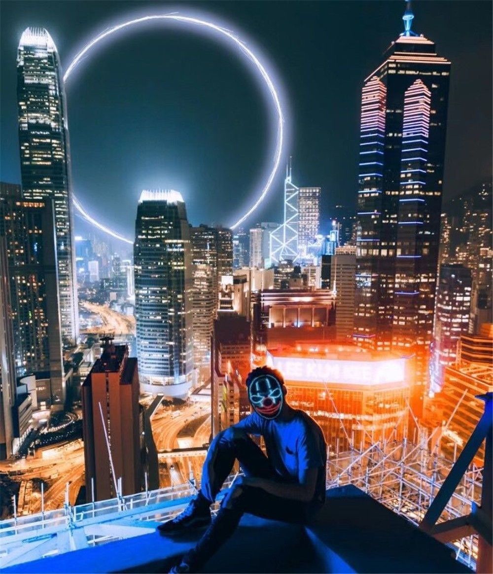 Smart LED Gesture-Sensing Light-Up Mask, 45 Dynamic + 70 Static Patterns, Party Atmosphere Essential / Battery-Powered Version