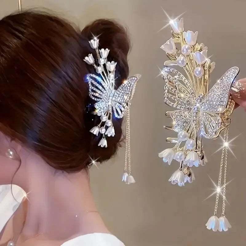 【Alloy Butterfly Tassel Claw Clip】 Fully Rhinestone-Encrusted Lily-of-the-Valley Pearls, Cascading Metal Tassels, Perfect for Updos, Buns & Side Clips, Wedding Party Luxury Socialite Style.