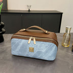 【PU Color-Block Cosmetic Bag】 Leather Handle Metal Zipper, Color-Block Simple Partition, Main Compartment Stores Cosmetics & Toiletries, Lightweight & Versatile for Commuting & Travel./beige