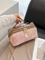 【PU Color-Block Cosmetic Bag】 Leather Handle Metal Zipper, Color-Block Simple Partition, Main Compartment Stores Cosmetics & Toiletries, Lightweight & Versatile for Commuting & Travel./beige