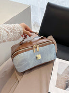 【PU Color-Block Cosmetic Bag】 Leather Handle Metal Zipper, Color-Block Simple Partition, Main Compartment Stores Cosmetics & Toiletries, Lightweight & Versatile for Commuting & Travel./BLACK