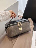 【PU Color-Block Cosmetic Bag】 Leather Handle Metal Zipper, Color-Block Simple Partition, Main Compartment Stores Cosmetics & Toiletries, Lightweight & Versatile for Commuting & Travel./brown