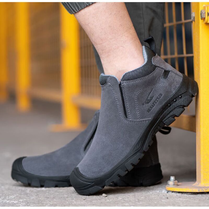Slip-on Welding Safety Shoes, Non-Slip Rubber Sole, Abrasion Resistant Anti-Scald Work Shoes for Welders, Grey, 46EU