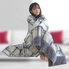 Hooded Thermal Blanket Sleeveless Design Universal Wheelchair Warm Cover Gray - 80*130cm