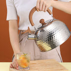 Water Kettle Stainless Steel Whistle Water Kettle Large Capacity Flat Bottomed for Gas Induction Cooker Boil Water 2L Green