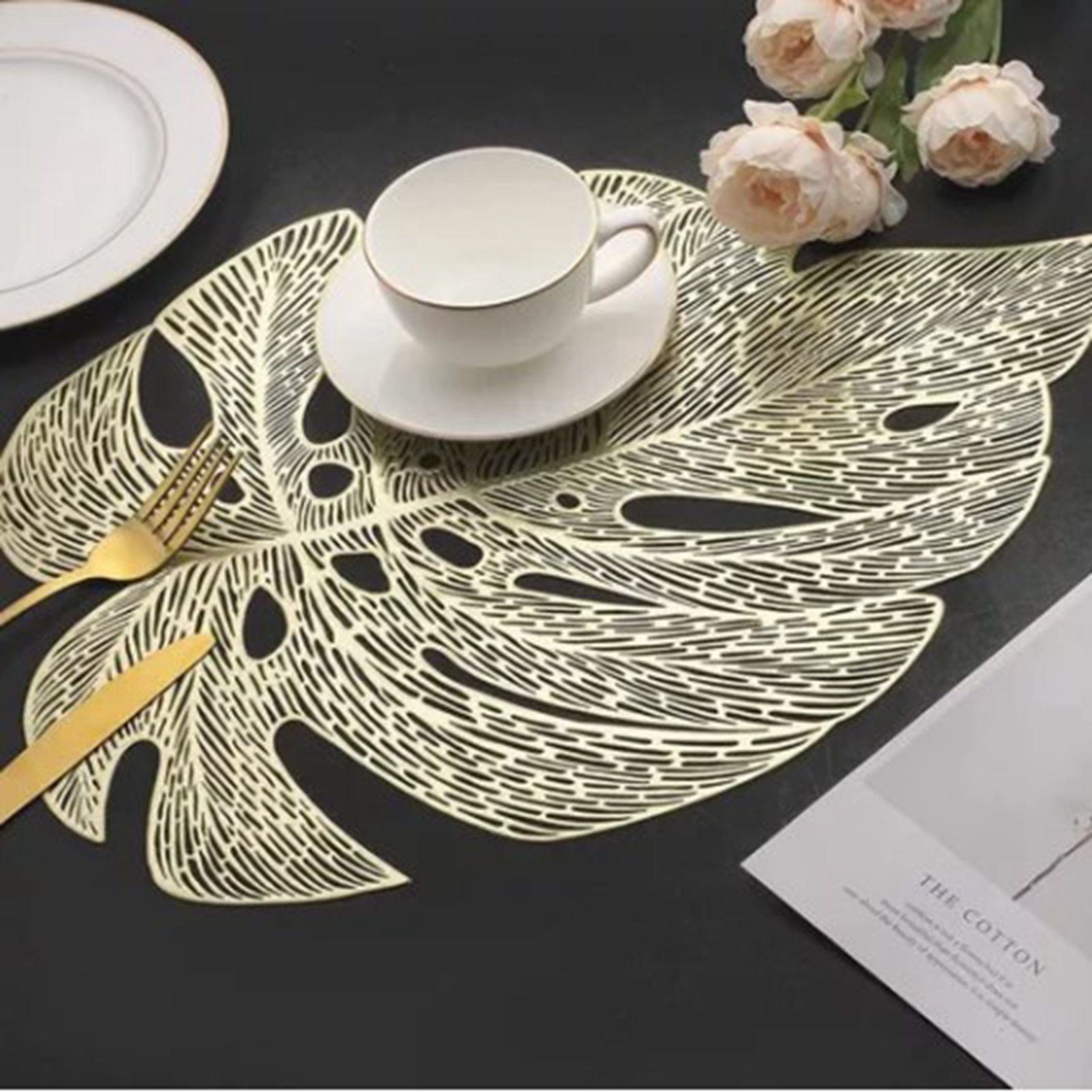 6Pcs Insulation Placemat Hollow Out Simulation Leaf Shape Heat Resistant PVC Table Mat for Kitchen Table Gold