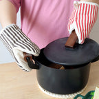 Microwave Oven Gloves Heat Resistant Stripe Pattern Thick Cotton Oven Mitts with Lanyard Red