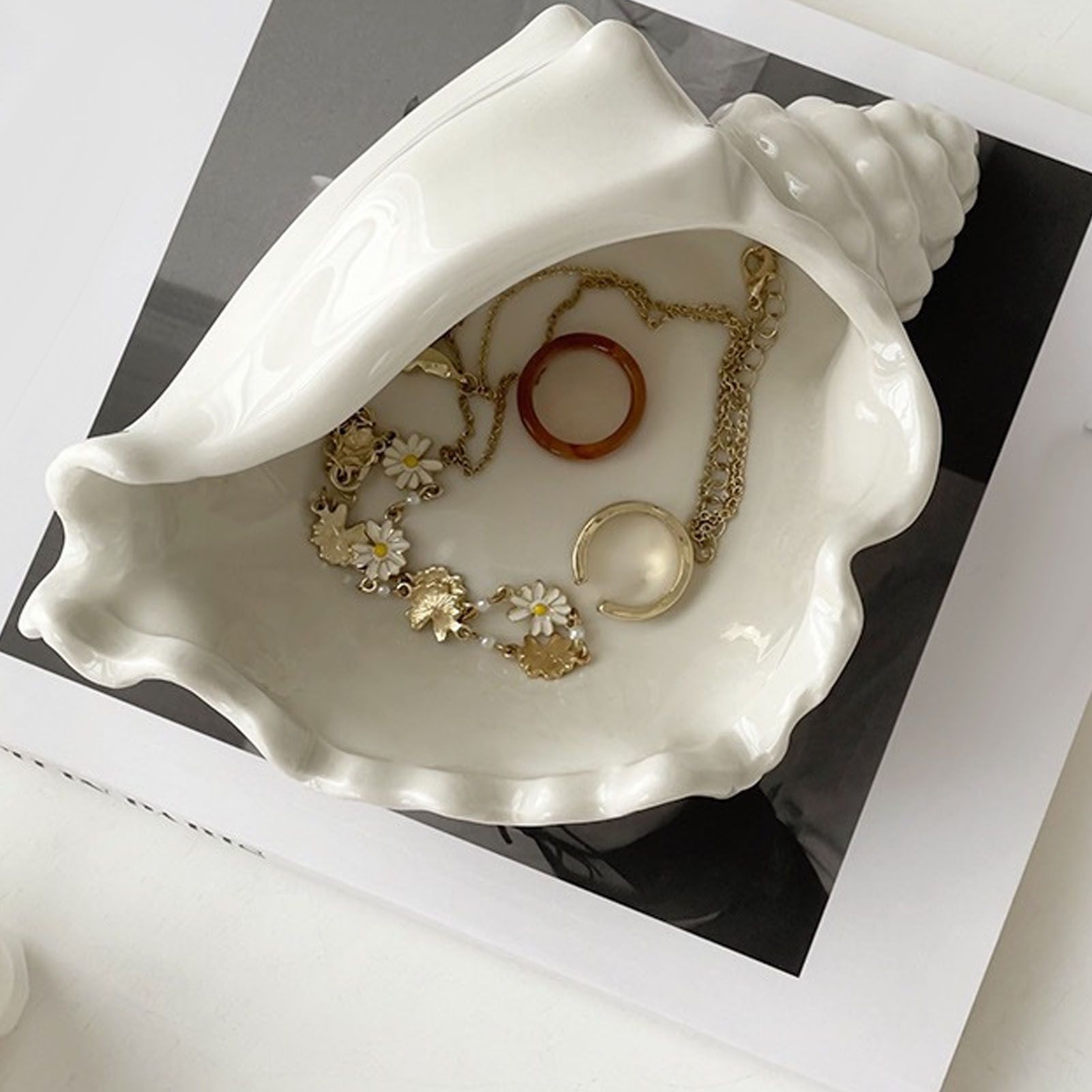 White Ceramic Conch Shell Conch Shape Ceramic Jewelry Tray Ocean Style Earrings Necklace Storage Dish Decorative Key Bowl