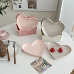 Serving Platter Heart Shape Dinner Plate Plastic Easy to Clean Versatile Kitchen Dinnerware for Party Gathering Wedding 5 Platters with Holder