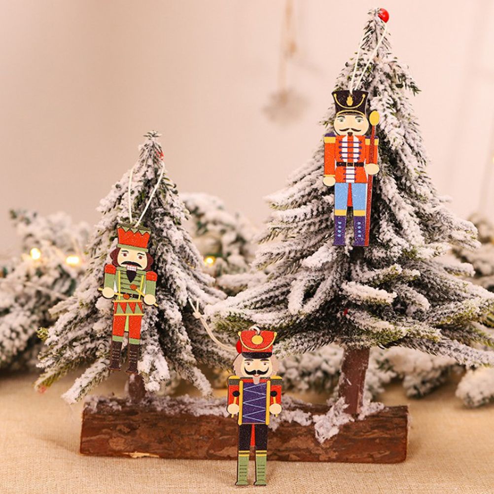 Christmas Tree Nutcracker Pendant Christmas Wood Walnut Soldier Hanging Decoration for Xmas Party Wall Fireplace Window