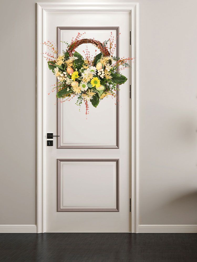 Artificial Wild Chrysanthemum Half Wreath Easter Decorative Wreaths for Home Front Door Decoration