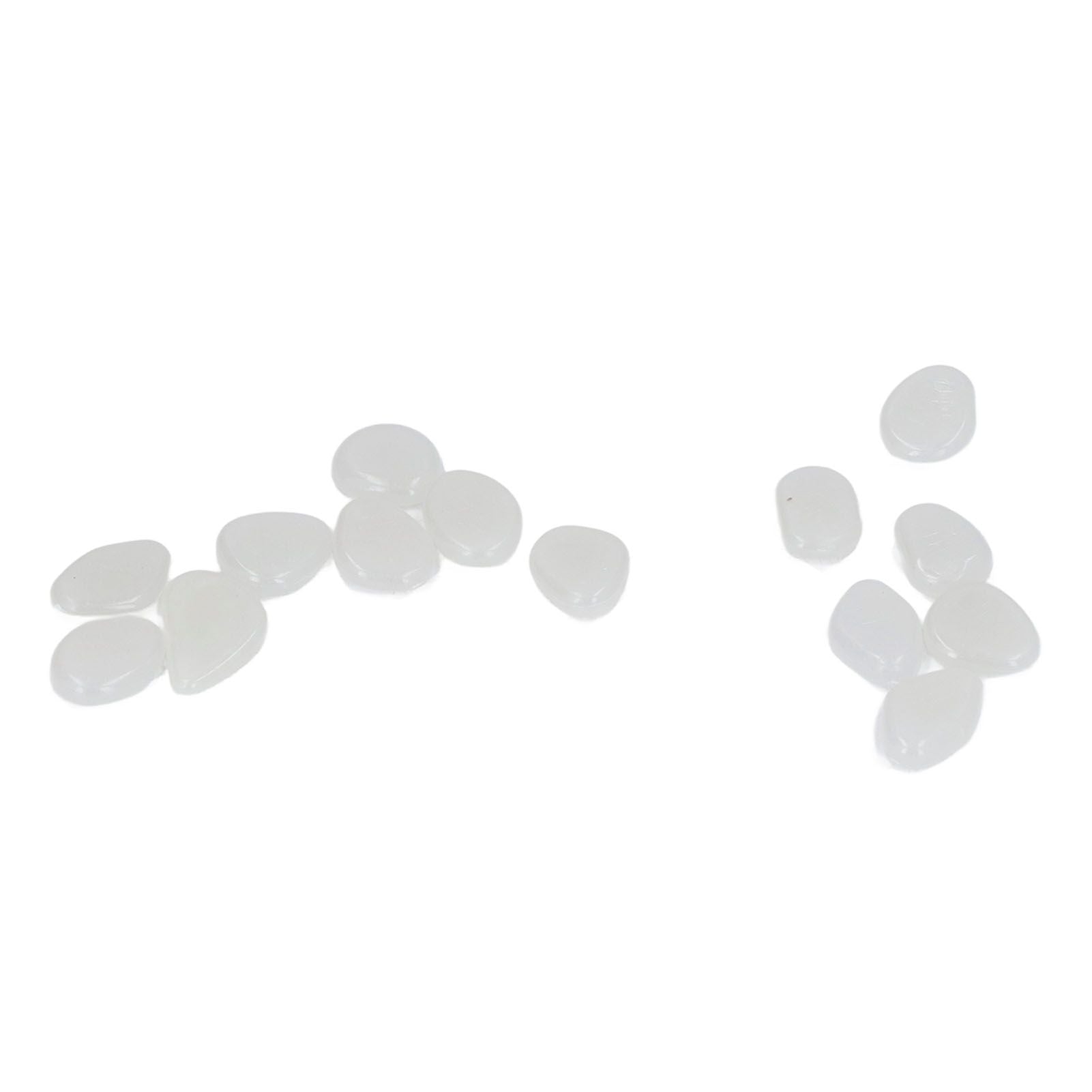 Outdoor Luminous Stones Colorful Fluorescent Luminous Pebbles for Dark Garden Courtyard Walkway Garden Trails 100 / Bag White