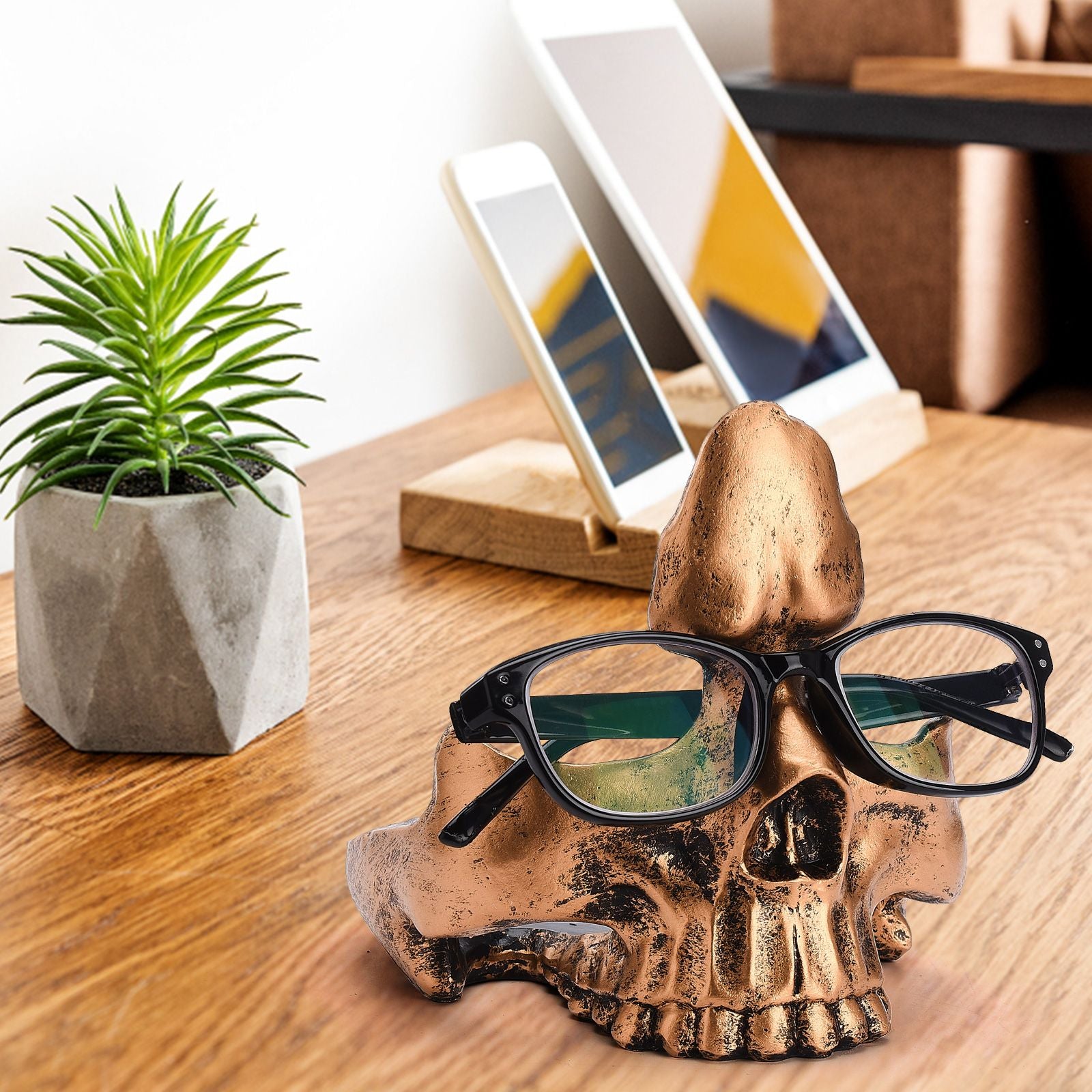 Skull Glasses Holder Sturdy Resin Rich Details Vivic Colors Skull Glasses Stand