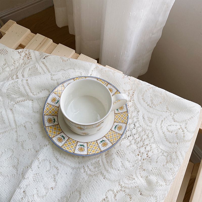 Lace Tablecloth Hollow Pattern Soft Comfortable Simple Lace Decorative Background Cloth for Home Cafe White Lace 90x90cm