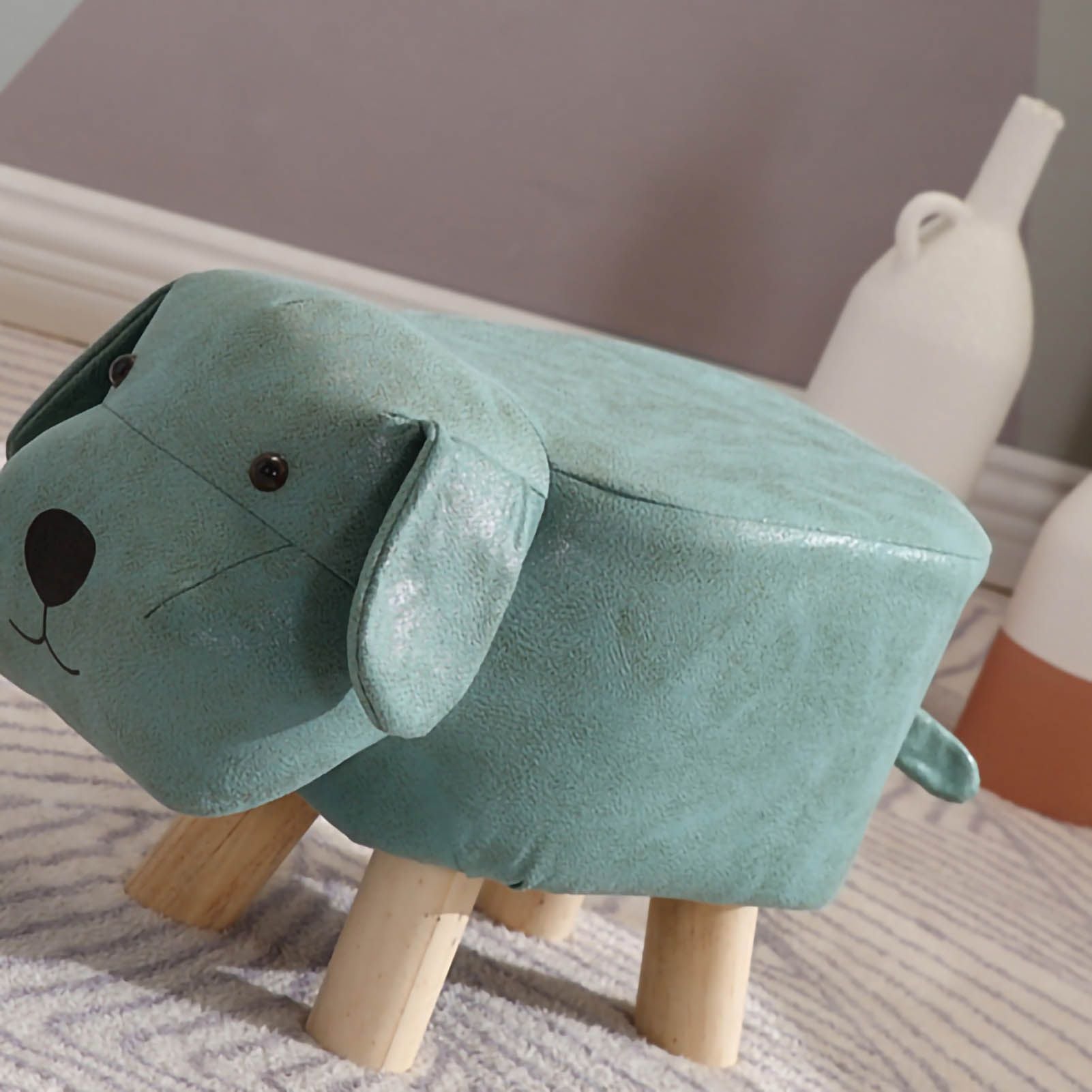 Children Wooden Low Stools Cute Cartoon Children Stool Small Dog Shape Stool for Home Kindergarten Light Green