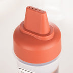 Squeeze Bottle Graduated Thicken Bottle Clear Identifying Labels Convenient Sauce Bottle for Kitchen Red