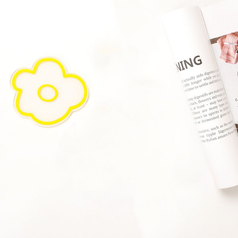 Acrylic Flower Coaster Heat Insulation Cute Flower Transparent Stable NonslipAcrylic Coasters Yellow