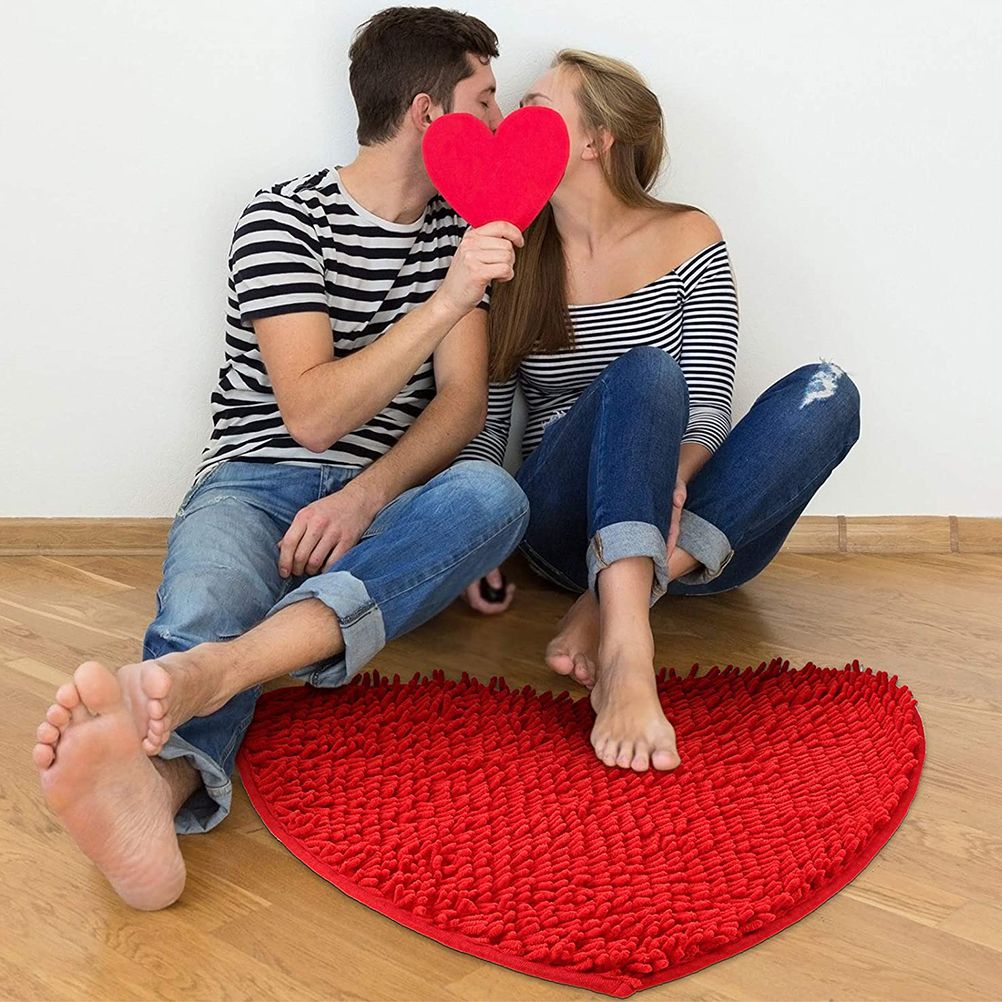 Red Heart Shape Rug Valentine Decorative Mat Durable Area Rug Pad Home Doormats for Bathroom Door Bedroom
