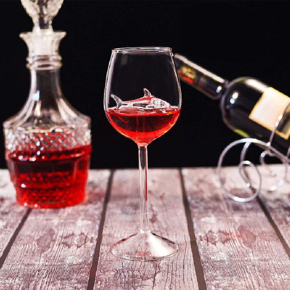 300ml Goblet Glass Mug Shark Wine Glass Goblets for Cold Drink Champagne Goblet Cocktail Glasses Whiskey Cup Party Barware