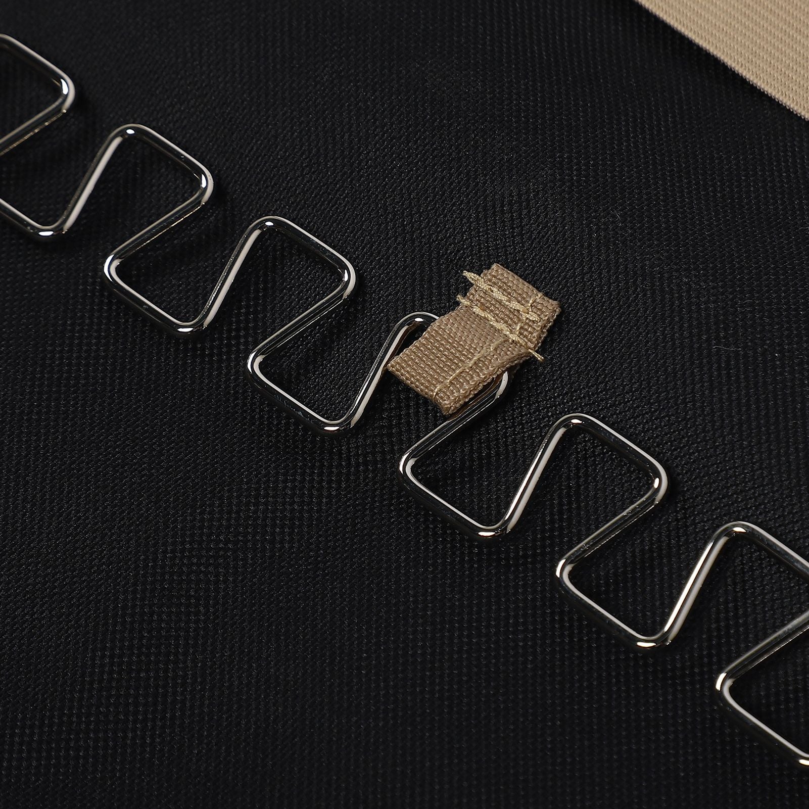 Portable Hanging Jewelry Storage Roll with Metal Hooks Double Sided Jewelry Holder Rack