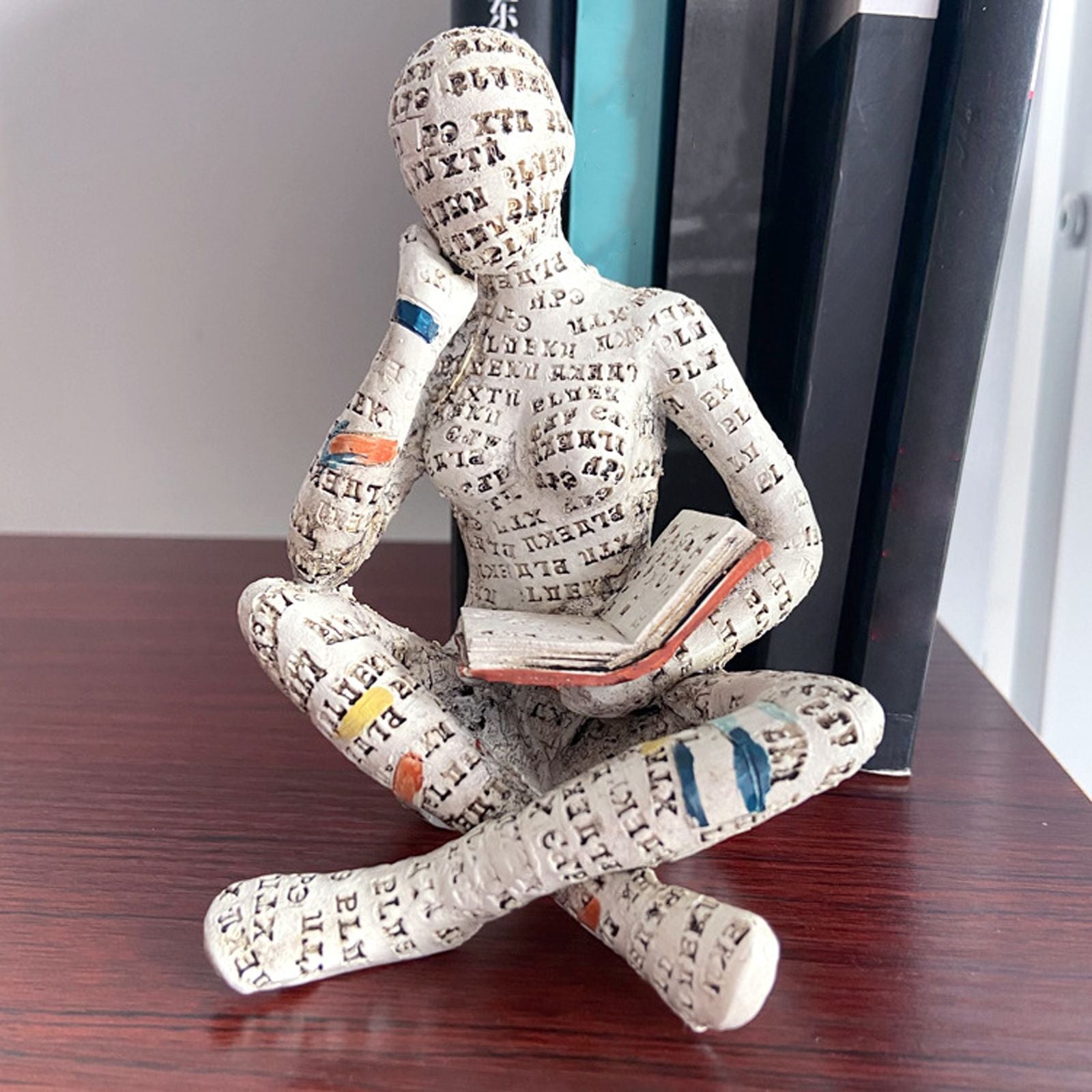 Woman Reading Paper Pulp Molding Ornaments Resin Ornaments Bookshelf Decoration