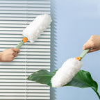 Hand Duster Electrostatic Adsorption Washable Replaceable Cleaning Fibers Telescopic Duster for Floor Desk CleaningGreen