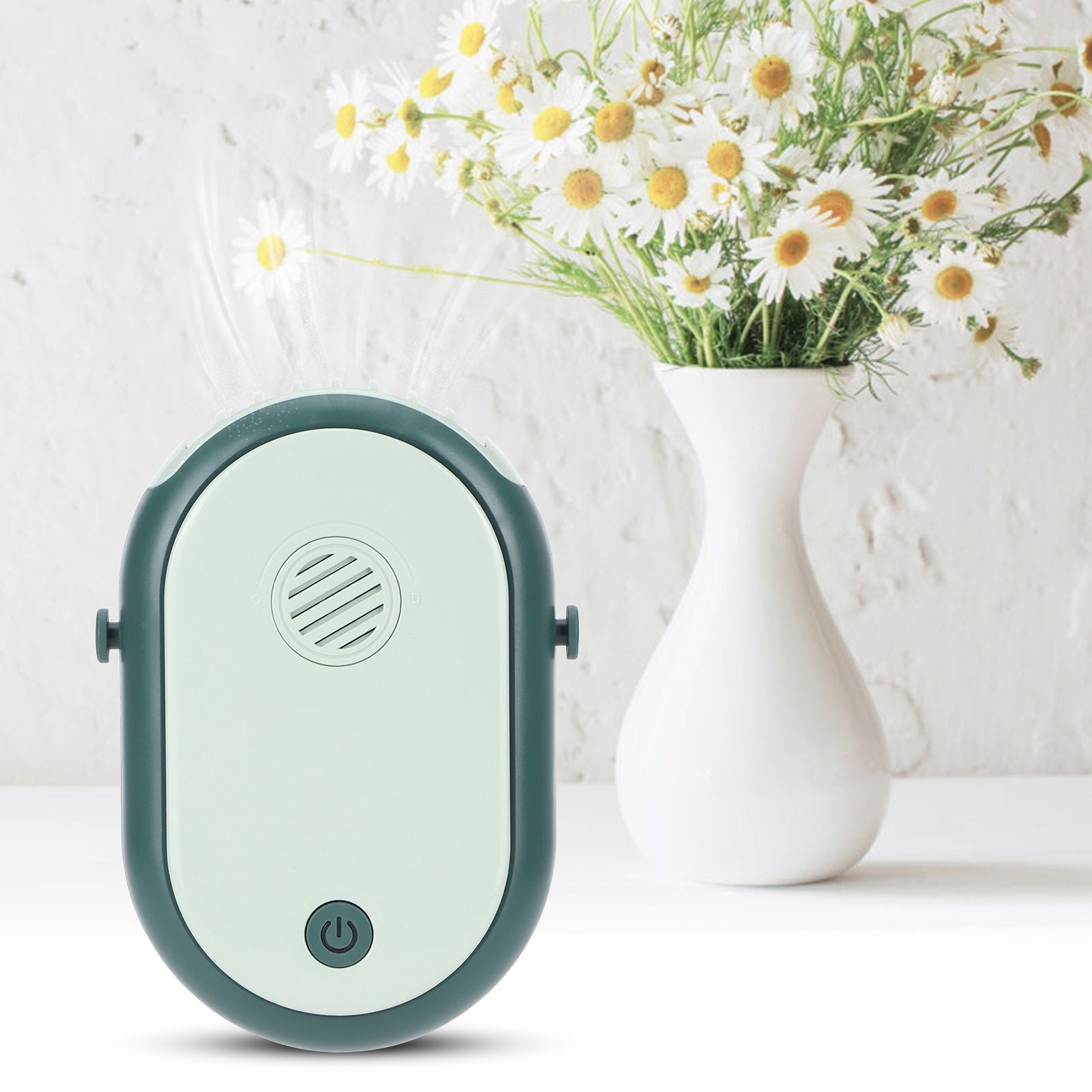 Electric Desktop Fan with 3 Speeds Portable Neck Hanging Aromatherapy Fan USB Charging(Green )