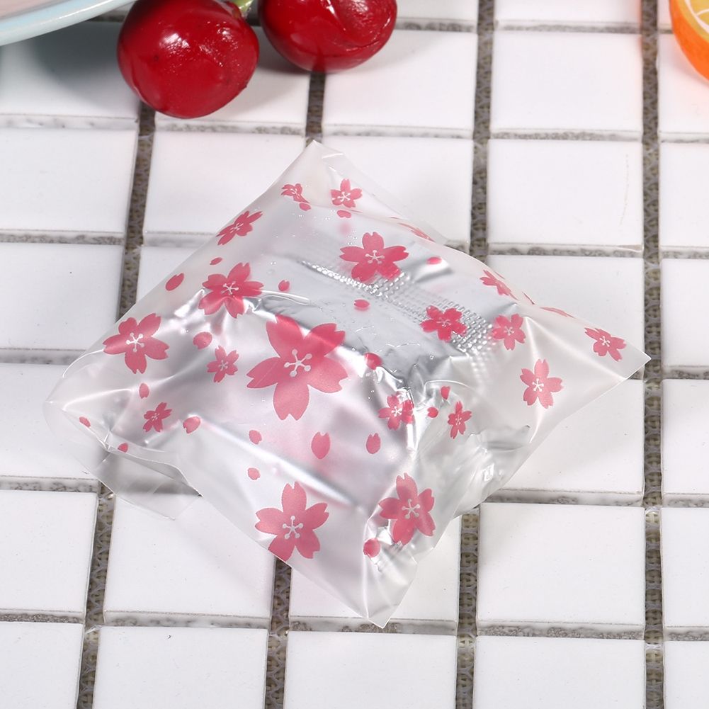 100Pcs/Pack Flower Pattern Wedding Plastic Cookie Biscuit Candy Bag (Oriental Cherry 7 x 7cm )