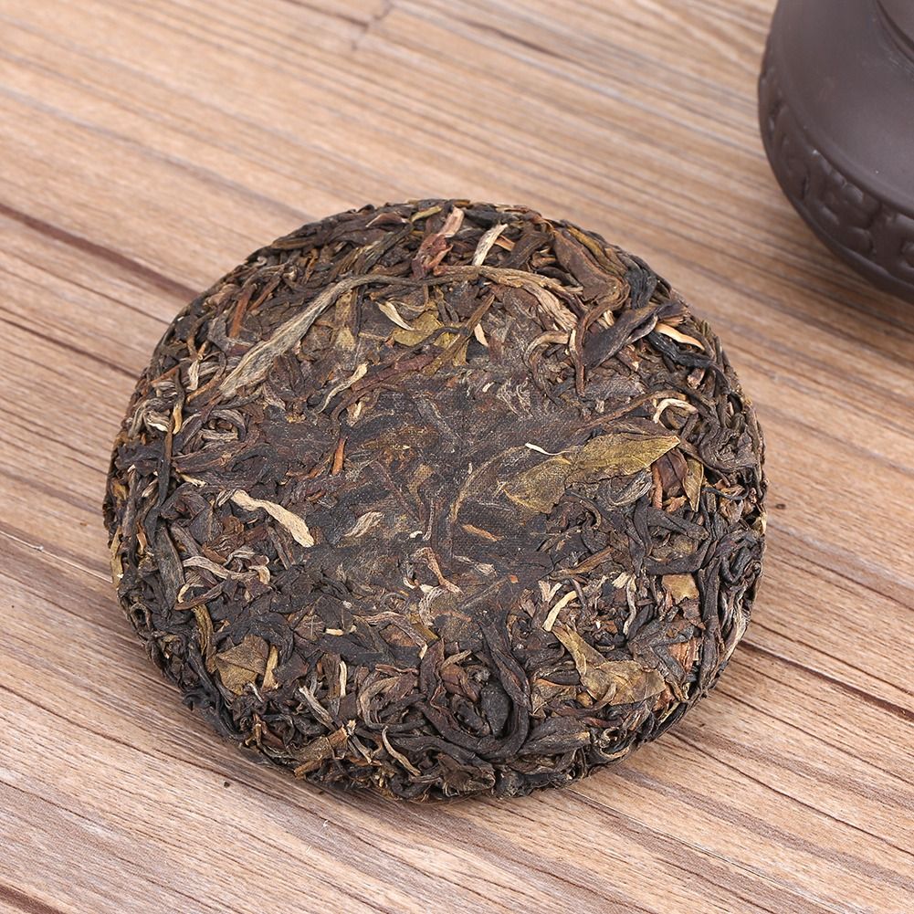 Chinese Yunnan Raw Cake Pu er Tea Healthy Pu'erh for Family Friends 100g