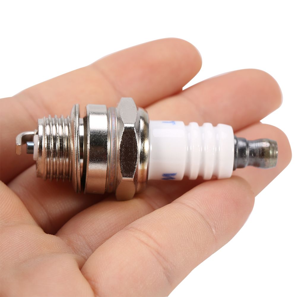 55 * 22mm Chainsaw Lawn Mower Spark Plug Small Engine Accessory For Briggs & Stratton Motors