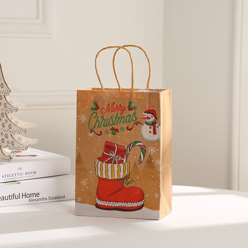 Christmas Gift Bags 30-Piece Set Festive Designs Holiday Gifting Christmas - Red - Size 21-11-27