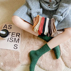 4 Pairs Women’s Wool Blend Socks Mixed Colours Soft Warm Thick Mid Calf Socks for Autumn Winter