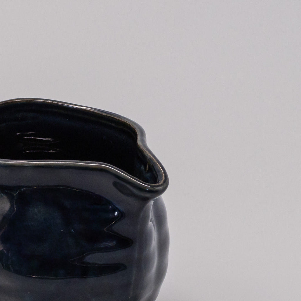 Pourer 410ml Dark Navy Glaze