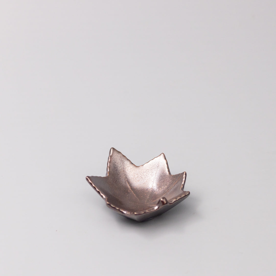 Sauce Dish Maple Leaf 6cm Metallic Lustre Glaze