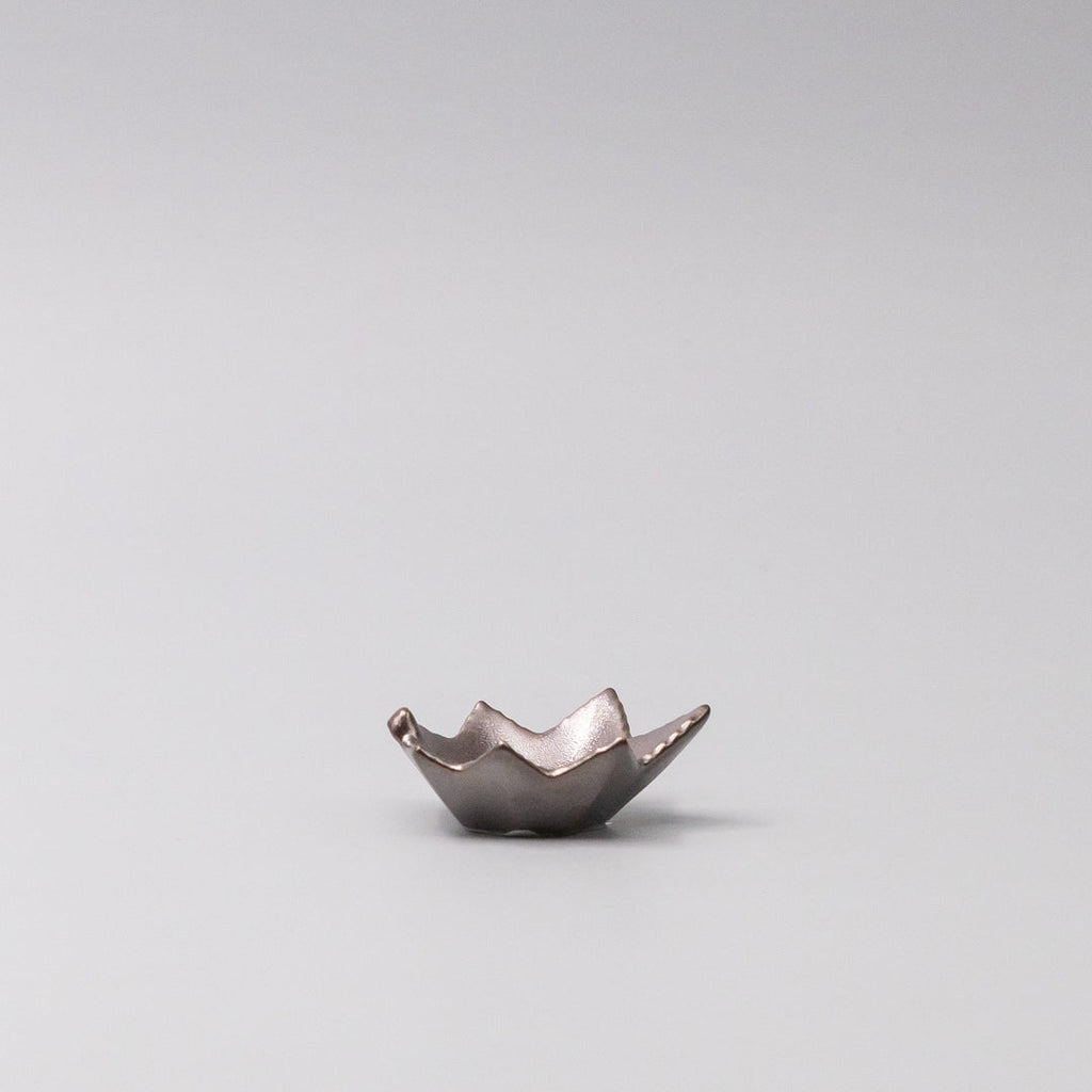 Sauce Dish Maple Leaf 6cm Metallic Lustre Glaze