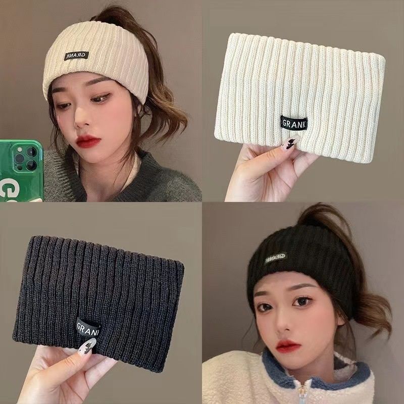 Beige Women's Knitted Headkerchief- Soft Yarn Wide Ear Warmer Head Wrap, Stretchy Non-Slip Forehead Protector for Sports, Yoga, Postpartum Care and Winter Outdoor Activities